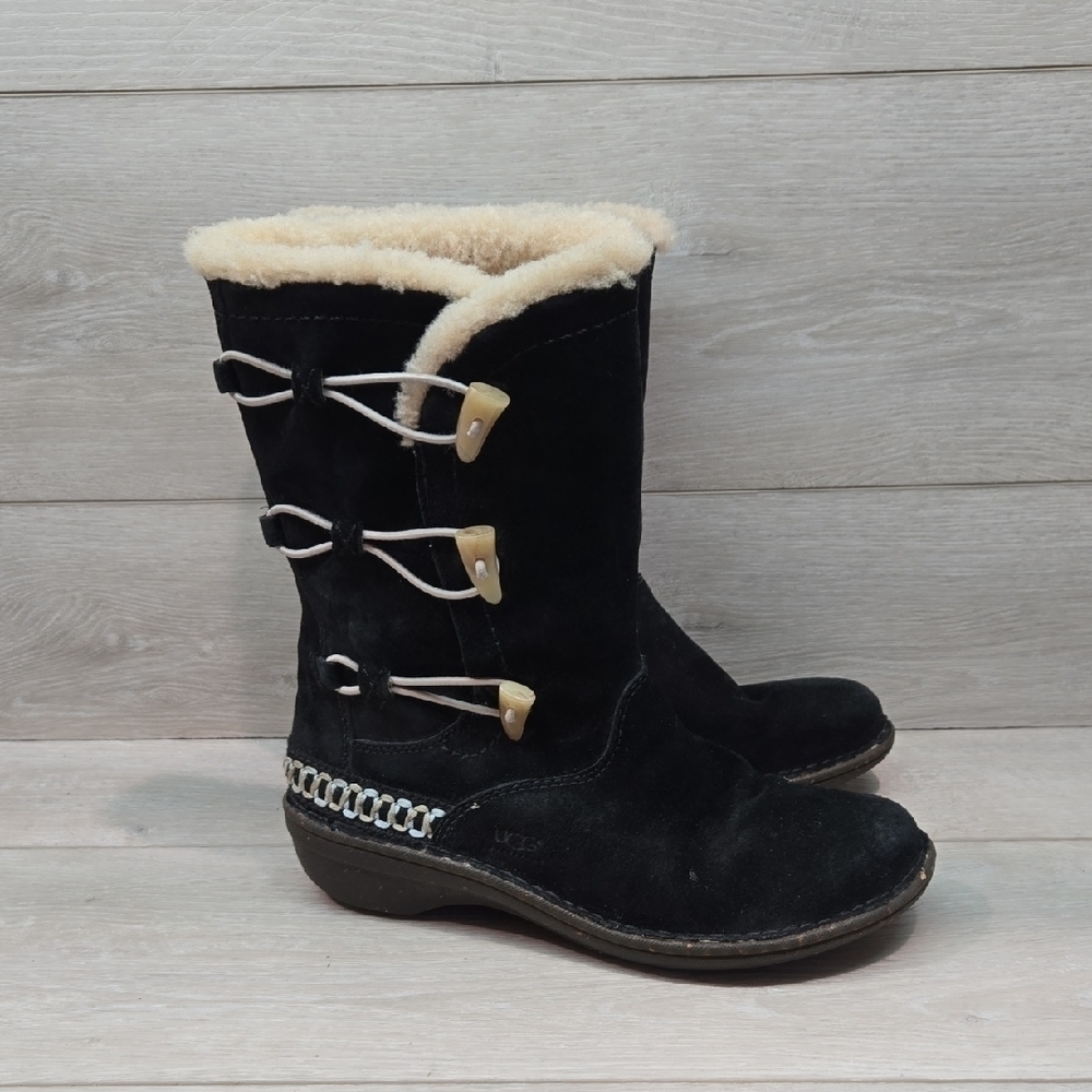 Ugg Australia Women's 5183 Kona Mid CaBlack Suede Boots Sheepskin Lining Shoes 8